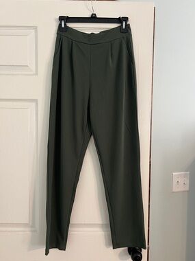 High-Waist Olive Green Women’s Tapered Pants